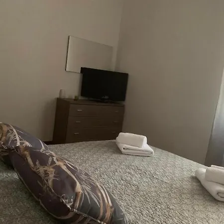 Le Stanze Del Viale Bed & Breakfast *